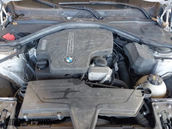 ✅ 2015 BMW 4 Series 428i xDrive • VIN: WBA4A7C55FD414498 • Lot: 41366553. Listed on IAAI with 117,130 mi. Free auction sales archive from the USA and detailed vehicle history report at DreamBid. Image 10.