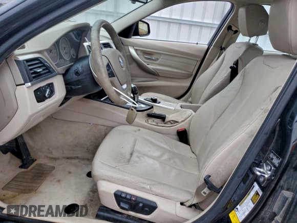 ✅ 2012 BMW 3 Series 328i • VIN: WBA3A5C53CF345441 • Lot: 94434035. Wystawiony na Copart z przebiegiem 183 843 mil. Bezpłatny archiwum sprzedaży aukcyjnych z USA i szczegółowy raport historii pojazdu na DreamBid. Zdjęcie 7.