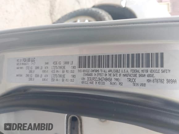 ✅ 2017 Ram 2500 Tradesman • VIN: 3C6UR5CL9HG748450 • Lot: 42259159. Wystawiony na IAAI z przebiegiem 153 092 mil. Bezpłatny archiwum sprzedaży aukcyjnych z USA i szczegółowy raport historii pojazdu na DreamBid. Zdjęcie 9.