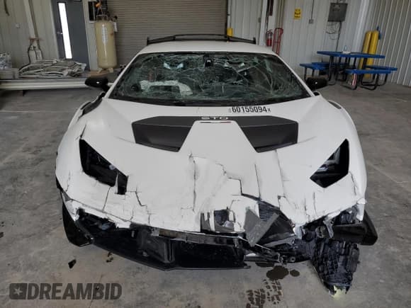 ✅ 2023 Lamborghini Huracan • VIN: ZHWUA6ZX2PLA25552 • Lot: 60155094. Listed on Copart with 1,142 mi. Free auction sales archive from the USA and detailed vehicle history report at DreamBid. Image 5.