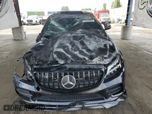 ✅ 2020 Mercedes-Benz C 43 AMG • VIN: 55SWF6EB9LU330083 • Lot: 71854645. Wystawiony na Copart z przebiegiem 60 558 mil. Bezpłatny archiwum sprzedaży aukcyjnych z USA i szczegółowy raport historii pojazdu na DreamBid. Zdjęcie 5.