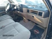 ✅ 1997 Dodge 1500 • VIN: 1B7HC13YXVJ586953 • Lot: 43641900. Wystawiony na IAAI z przebiegiem 198 114 mil. Bezpłatny archiwum sprzedaży aukcyjnych z USA i szczegółowy raport historii pojazdu na DreamBid. Zdjęcie 5.