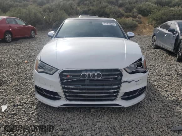 ✅ 2015 Audi S3 Premium Plus • VIN: WAUBFGFF4F1082794 • Lot: 52920695. Wystawiony na Copart z przebiegiem 119 426 mil. Bezpłatny archiwum sprzedaży aukcyjnych z USA i szczegółowy raport historii pojazdu na DreamBid. Zdjęcie 5.