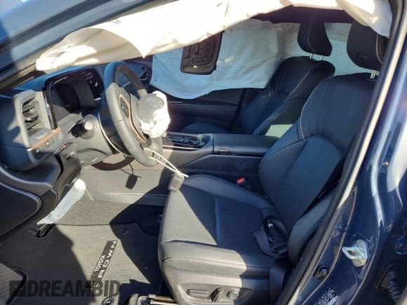 ✅ 2025 Toyota Crown Nightshade • VIN: JTDAAAAF0S3037223 • Lot: 90933805. Listed on Copart with 3,316 mi. Free auction sales archive from the USA and detailed vehicle history report at DreamBid. Image 7.