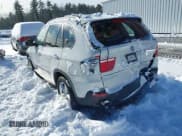 ✅ 2010 BMW X5 30i • VIN: 5UXFE4C57AL384674 • Лот: 43837045. Опубликован ранее на IAAI с пробегом 204 687 миль. Бесплатный доступ к архиву аукционных продаж из США и подробный отчёт об истории автомобиля на DreamBid. Изображение 3.