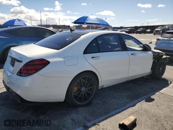 ✅ 2019 Mercedes-Benz S 63 AMG • VIN: WDDUG8JB2KA489435 • Lot: 48577715. Listed on Copart with 43,825 mi. Free auction sales archive from the USA and detailed vehicle history report at DreamBid. Image 3.