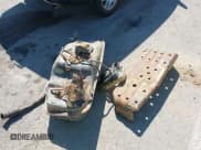 ✅ 1995 Toyota 4Runner • VIN: JT3VN39W3S0198497 • Lot: 43163855. Wystawiony na IAAI z przebiegiem 135 667 mil. Bezpłatny archiwum sprzedaży aukcyjnych z USA i szczegółowy raport historii pojazdu na DreamBid. Zdjęcie 12.