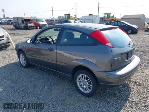 ✅ 2007 Ford Focus S • VIN: 1FAFP31N17W294782 • Лот: 43099104. Опубликован ранее на IAAI с пробегом 108 992 миль. Бесплатный доступ к архиву аукционных продаж из США и подробный отчёт об истории автомобиля на DreamBid. Изображение 3.