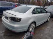 ✅ 2011 Volkswagen Jetta SEL • VIN: 3VWLZ7AJ2BM349998 • Lot: 41585962. Listed on IAAI with 169,652 mi. Free auction sales archive from the USA and detailed vehicle history report at DreamBid. Image 4.