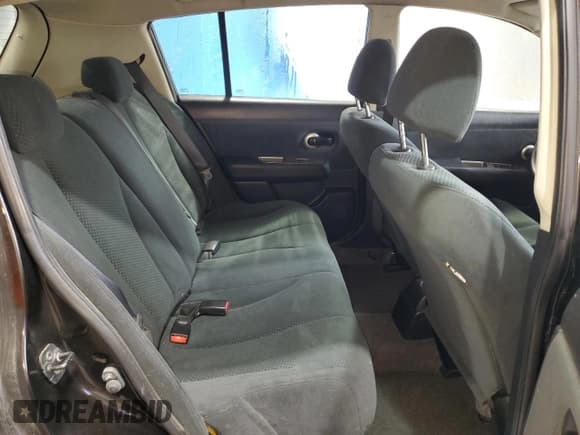 ✅ 2010 Nissan Versa S • VIN: 3N1BC1CP5AL445775 • Лот: 56074855. Опубликован ранее на Copart с пробегом 79 519 миль. Бесплатный доступ к архиву аукционных продаж из США и подробный отчёт об истории автомобиля на DreamBid. Изображение 10.