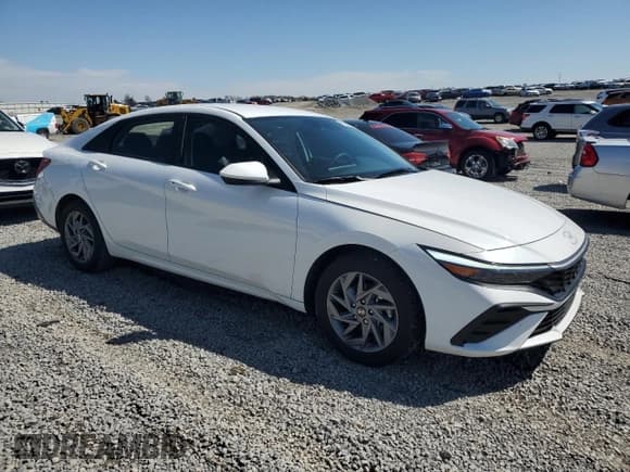 ✅ 2024 Hyundai Elantra SEL • VIN: KMHLM4DG1RU641644 • Lot: 52002685. Listed on Copart with 31,710 mi. Free auction sales archive from the USA and detailed vehicle history report at DreamBid. Image 4.