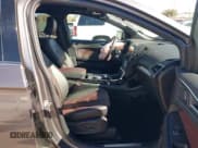 ✅ 2022 Ford Edge Titanium • VIN: 2FMPK4K99NBA38498 • Lot: 43569970. Wystawiony na IAAI z przebiegiem 10 405 mil. Bezpłatny archiwum sprzedaży aukcyjnych z USA i szczegółowy raport historii pojazdu na DreamBid. Zdjęcie 5.