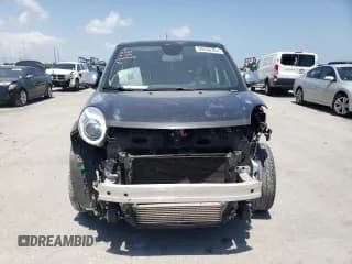 ✅ 2019 FIAT 500L Lounge • VIN: ZFBNFACH3KZ041641 • Lot: 59436364. Listed on Copart with 85,166 mi. Free auction sales archive from the USA and detailed vehicle history report at DreamBid. Image 5.