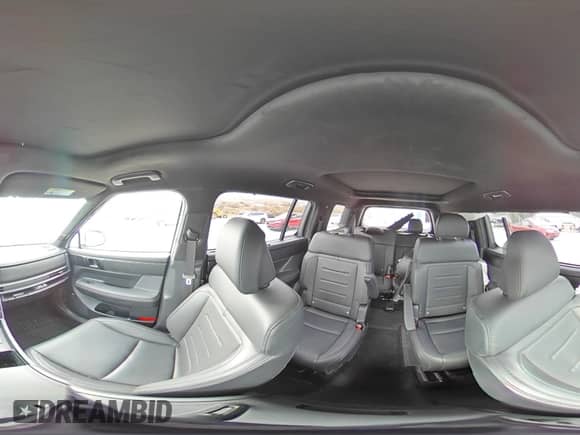 2024 Hyundai Santa Fe Calligraphy с VIN 5NMP5DGL9RH042963, выставлен на аукционе Copart как лот 82385384 с пробегом 9 803 миль миль и Списание • Salvage title. История ставок и продаж доступна на DreamBid. Изображение 14.