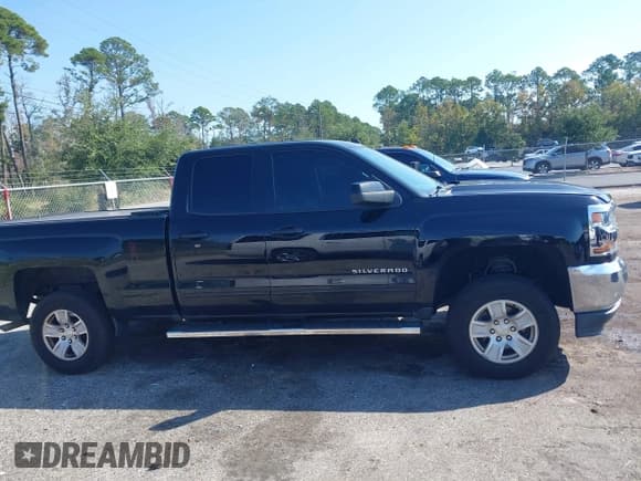 ✅ 2018 Chevrolet Silverado 1500 LT • VIN: 1GCRCREH3JZ165233 • Лот: 43502544. Опубликован ранее на IAAI с пробегом 123 053 миль. Бесплатный доступ к архиву аукционных продаж из США и подробный отчёт об истории автомобиля на DreamBid. Изображение 13.