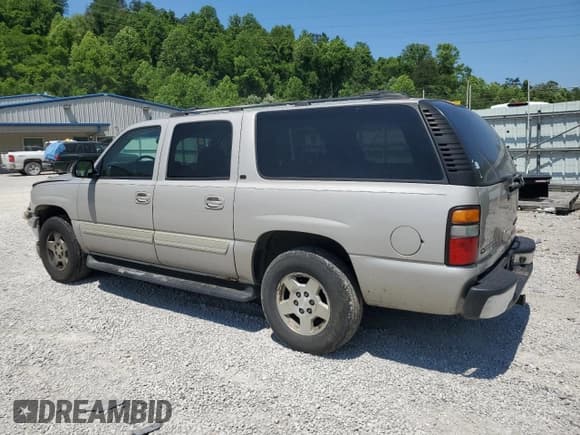 ✅ 2005 Chevrolet Suburban LT • VIN: 1GNFK16Z85J134036 • Lot: 59268575. Listed on Copart with 246,835 mi. Free auction sales archive from the USA and detailed vehicle history report at DreamBid. Image 2.