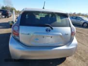 ✅ 2014 Toyota Prius Three • VIN: JTDKDTB31E1565607 • Lot: 43712969. Wystawiony na IAAI z przebiegiem 200 318 mil. Bezpłatny archiwum sprzedaży aukcyjnych z USA i szczegółowy raport historii pojazdu na DreamBid. Zdjęcie 16.