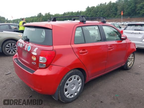 ✅ 2012 Scion xD • VIN: JTKKU4B40C1022866 • Lot: 42517472. Wystawiony na IAAI z przebiegiem 170 230 mil. Bezpłatny archiwum sprzedaży aukcyjnych z USA i szczegółowy raport historii pojazdu na DreamBid. Zdjęcie 4.