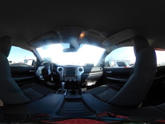 ✅ 2018 Toyota Tundra SR5 • VIN: 5TFEY5F19JX230818 • Лот: 43360489. Опубликован ранее на IAAI с пробегом 75 982 миль. Бесплатный доступ к архиву аукционных продаж из США и подробный отчёт об истории автомобиля на DreamBid. Изображение 18.