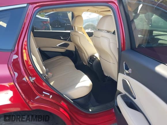 ✅ 2020 Acura RDX • VIN: 5J8TC2H39LL010867 • Lot: 43467763. Wystawiony na IAAI z przebiegiem 29 161 mil. Bezpłatny archiwum sprzedaży aukcyjnych z USA i szczegółowy raport historii pojazdu na DreamBid. Zdjęcie 8.