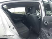 ✅ 2019 Nissan Versa SV • VIN: 3N1CN7AP7KL833452 • Лот: 43543415. Опубликован ранее на IAAI с пробегом 101 499 миль. Бесплатный доступ к архиву аукционных продаж из США и подробный отчёт об истории автомобиля на DreamBid. Изображение 8.