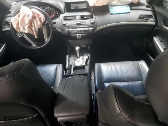 ✅ 2008 Honda Accord EX-L • VIN: 1HGCP26878A018780 • Lot: 92927635. Wystawiony na Copart z przebiegiem 96 095 mil. Bezpłatny archiwum sprzedaży aukcyjnych z USA i szczegółowy raport historii pojazdu na DreamBid. Zdjęcie 8.