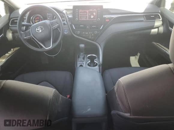 2021 Toyota Camry Hybrid LE with VIN 4T1C31AK8MU549059, listed as a Copart auction lot 71496045 with 84,184 mi miles and Salvage title. Bid and sale history available at DreamBid. Image 8.