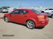2011 Dodge Avenger Lux z VIN 1B3BD2FG2BN550272, wystawiony jako Copart lot #69102694 z przebiegiem 151 228 mil mil oraz Czysty tytuł • Clean title. Historia ofert i sprzedaży dostępna na DreamBid. Obrazek 2.