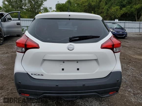✅ 2020 Nissan Kicks S • VIN: 3N1CP5BV6LL488265 • Lot: 82043575. Listed on Copart with 22,900 mi. Free auction sales archive from the USA and detailed vehicle history report at DreamBid. Image 6.