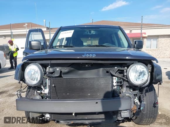 ✅ 2017 Jeep Patriot High Altitude • VIN: 1C4NJRFB9HD112381 • Лот: 42382648. Опубликован ранее на IAAI с пробегом 54 607 миль. Бесплатный доступ к архиву аукционных продаж из США и подробный отчёт об истории автомобиля на DreamBid. Изображение 6.