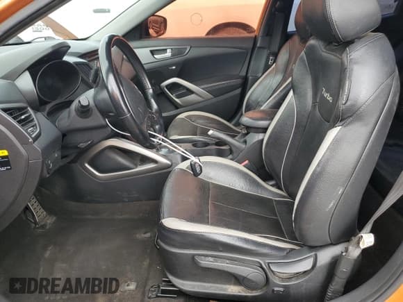 ✅ 2014 Hyundai Veloster Turbo • VIN: KMHTC6AE4EU193525 • Лот: 47676345. Опубликован ранее на Copart с пробегом 170 415 миль. Бесплатный доступ к архиву аукционных продаж из США и подробный отчёт об истории автомобиля на DreamBid. Изображение 7.