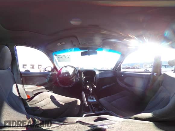 2004 Hyundai Sonata GLS с VIN KMHWF35H14A052824, выставлен на аукционе IAAI как лот 41371159 с пробегом 247 814 миль миль и . История ставок и продаж доступна на DreamBid. Изображение 18.