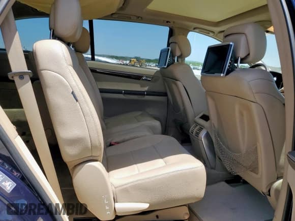 ✅ 2011 Mercedes-Benz R 350 • VIN: 4JGCB6FE5BA116414 • Lot: 65977505. Wystawiony na Copart z przebiegiem 194 157 mil. Bezpłatny archiwum sprzedaży aukcyjnych z USA i szczegółowy raport historii pojazdu na DreamBid. Zdjęcie 11.