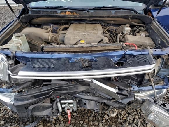 ✅ 2015 Toyota Tundra Limited • VIN: 5TFHY5F11FX442956 • Lot: 95979425. Listed on Copart with 118,510 mi. Free auction sales archive from the USA and detailed vehicle history report at DreamBid. Image 11.