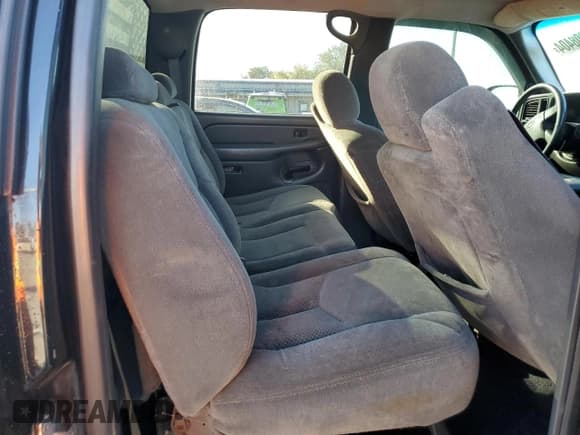 ✅ 2004 Chevrolet Silverado 2500HD LT • VIN: 1GCHC23U24F233529 • Lot: 82808404. Listed on Copart with Not provided. Free auction sales archive from the USA and detailed vehicle history report at DreamBid. Image 10.