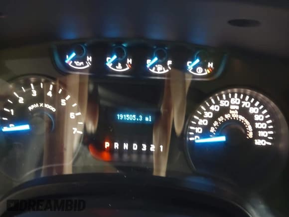 ✅ 2014 Ford F-150 XL • VIN: 1FTNF1CF7EKD16310 • Lot: 43689560. Listed on IAAI with 191,505 mi. Free auction sales archive from the USA and detailed vehicle history report at DreamBid. Image 7.