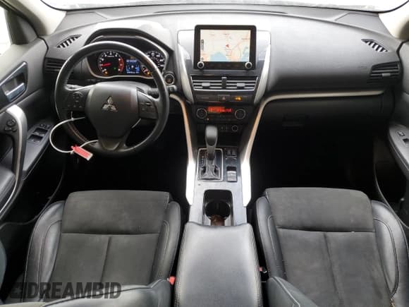 ✅ 2022 Mitsubishi Eclipse Cross SE • VIN: JA4ASWAA4NZ002310 • Lot: 81185455. Wystawiony na Copart z przebiegiem 79 735 mil. Bezpłatny archiwum sprzedaży aukcyjnych z USA i szczegółowy raport historii pojazdu na DreamBid. Zdjęcie 8.