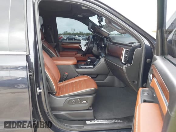 ✅ 2023 GMC Sierra 1500 Denali Ultimate • VIN: 1GTUUHEL6PZ295182 • Лот: 42497298. Опубликован ранее на IAAI с пробегом 18 401 миль. Бесплатный доступ к архиву аукционных продаж из США и подробный отчёт об истории автомобиля на DreamBid. Изображение 5.