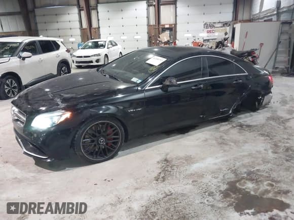 ✅ 2016 Mercedes-Benz CLS AMG CLS 63 S-Model • VIN: WDDLJ7GB5GA171198 • Лот: 41350797. Опубликован ранее на IAAI с пробегом 87 002 миль. Бесплатный доступ к архиву аукционных продаж из США и подробный отчёт об истории автомобиля на DreamBid. Изображение 2.