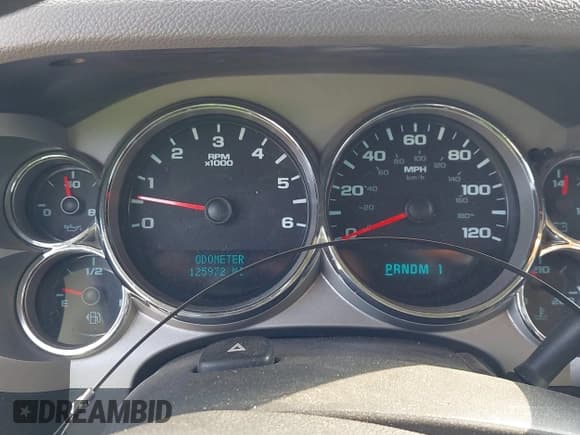 ✅ 2008 Chevrolet Silverado 2500HD 1LT • VIN: 1GCHK29K78E165815 • Lot: 42558979. Wystawiony na IAAI z przebiegiem 125 972 mil. Bezpłatny archiwum sprzedaży aukcyjnych z USA i szczegółowy raport historii pojazdu na DreamBid. Zdjęcie 7.