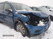 ✅ 2018 Volkswagen Tiguan S • VIN: 3VV0B7AX3JM091554 • Lot: 43847536. Wystawiony na IAAI z przebiegiem 91 603 mil. Bezpłatny archiwum sprzedaży aukcyjnych z USA i szczegółowy raport historii pojazdu na DreamBid. Zdjęcie 6.