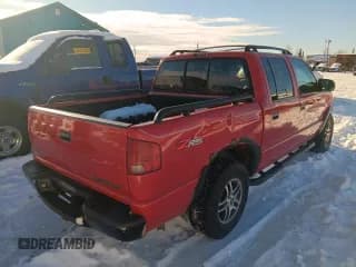 ✅ 2002 Chevrolet S-10 LS • VIN: 1GCDT13W82K219262 • Лот: 46694935. Опубликован ранее на Copart с пробегом 109 619 миль. Бесплатный доступ к архиву аукционных продаж из США и подробный отчёт об истории автомобиля на DreamBid. Изображение 3.