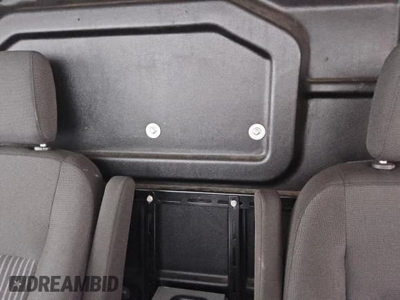 ✅ 2018 Ford Transit • VIN: 1FTYR1YG1JKB22811 • Лот: 56507625. Опубликован ранее на Copart с пробегом 114 096 миль. Бесплатный доступ к архиву аукционных продаж из США и подробный отчёт об истории автомобиля на DreamBid. Изображение 10.