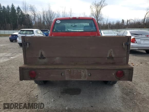 ✅ 2005 Chevrolet Silverado 1500 Work Truck • VIN: 1GCEC14XX5Z274867 • Лот: 81234264. Опубликован ранее на Copart с пробегом 86 177 миль. Бесплатный доступ к архиву аукционных продаж из США и подробный отчёт об истории автомобиля на DreamBid. Изображение 6.