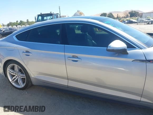 ✅ 2018 Audi A5 Sportback Premium Plus • VIN: WAUENCF50JA062891 • Лот: 43149465. Опубликован ранее на IAAI с пробегом 109 154 миль. Бесплатный доступ к архиву аукционных продаж из США и подробный отчёт об истории автомобиля на DreamBid. Изображение 13.