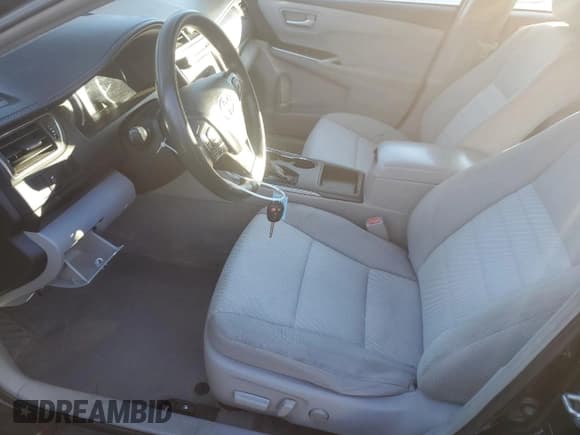 ✅ 2016 Toyota Camry XLE • VIN: 4T4BF1FK2GR527306 • Лот: 91837405. Опубликован ранее на Copart с пробегом Не указан. Бесплатный доступ к архиву аукционных продаж из США и подробный отчёт об истории автомобиля на DreamBid. Изображение 7.