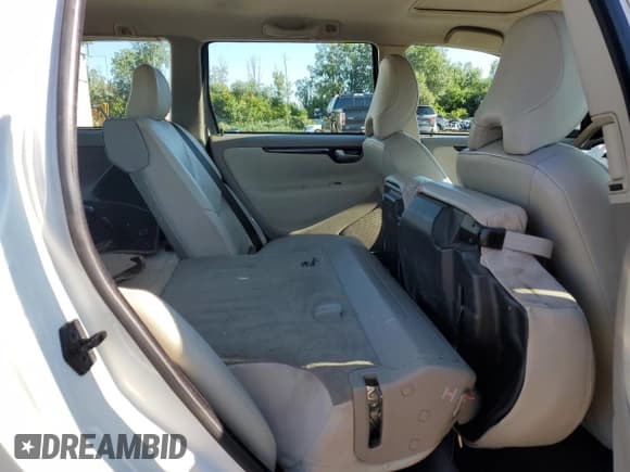 ✅ 2007 Volvo V70 2.5L Turbo • VIN: YV1SW592672661419 • Lot: 66181214. Listed on Copart with 190,562 mi. Free auction sales archive from the USA and detailed vehicle history report at DreamBid. Image 11.