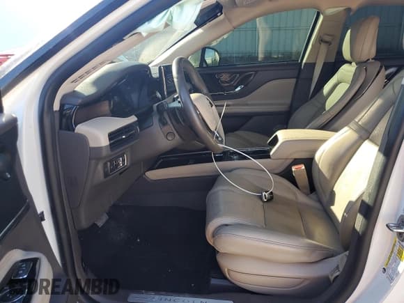 ✅ 2021 Lincoln Corsair Reserve • VIN: 5LMCJ2D94MUL14465 • Lot: 84778245. Listed on Copart with 52,482 mi. Free auction sales archive from the USA and detailed vehicle history report at DreamBid. Image 7.