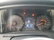 ✅ 2015 Toyota Sienna LE • VIN: 5TDKK3DC8FS590169 • Lot: 67040995. Wystawiony na Copart z przebiegiem 132 519 mil. Bezpłatny archiwum sprzedaży aukcyjnych z USA i szczegółowy raport historii pojazdu na DreamBid. Zdjęcie 9.