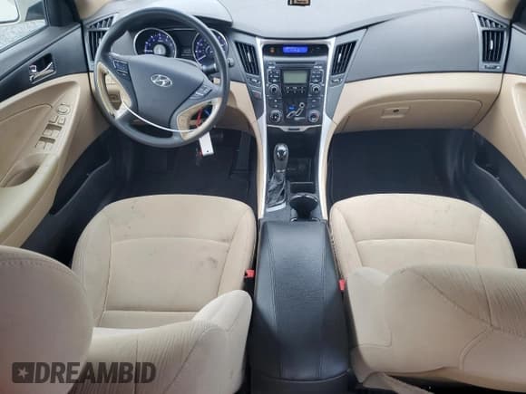 ✅ 2011 Hyundai Sonata GLS • VIN: 5NPEB4AC7BH135823 • Lot: 72970904. Listed on Copart with 224,871 mi. Free auction sales archive from the USA and detailed vehicle history report at DreamBid. Image 8.
